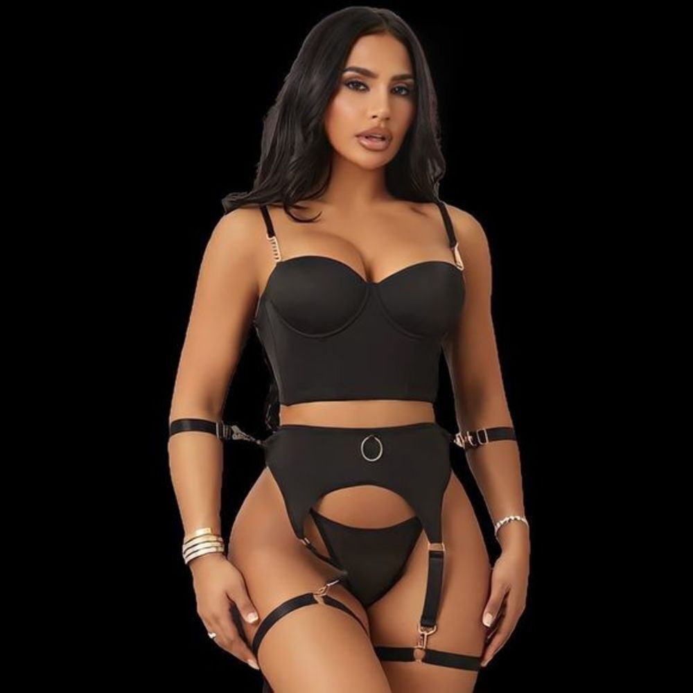 Any Way You Bond It Linked Garter Set​​